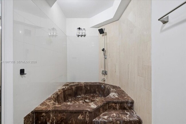 Building Photo - 1915 Brickell Ave