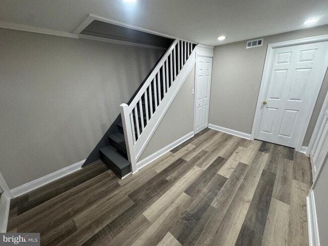 Building Photo - 8050 Lansdale Rd