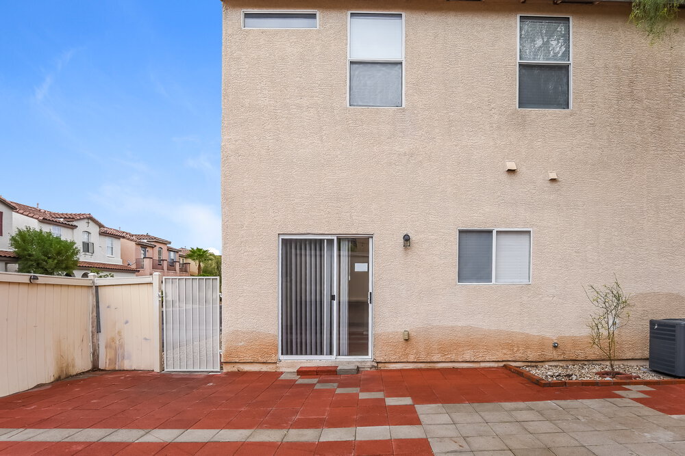 Building Photo - 7423 S Clarita Cavern St