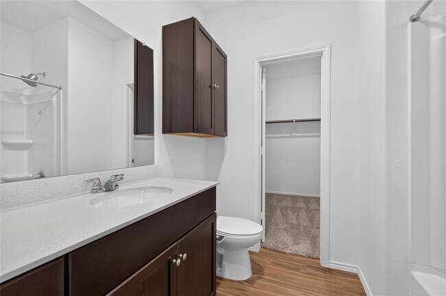 Building Photo - 15608 Spring Hill Ln