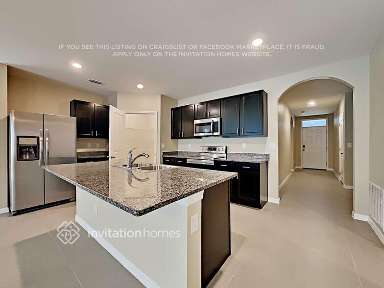 Building Photo - 2516 Knight Island Dr