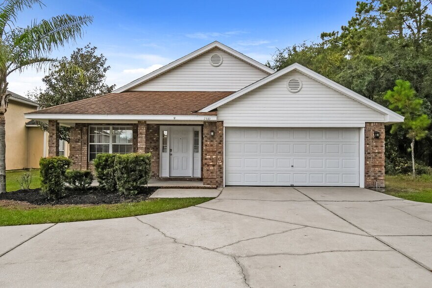 Primary Photo - 2530 Fox Hill Ln