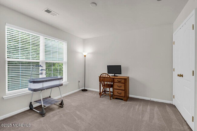 Building Photo - 8 Connor Dr