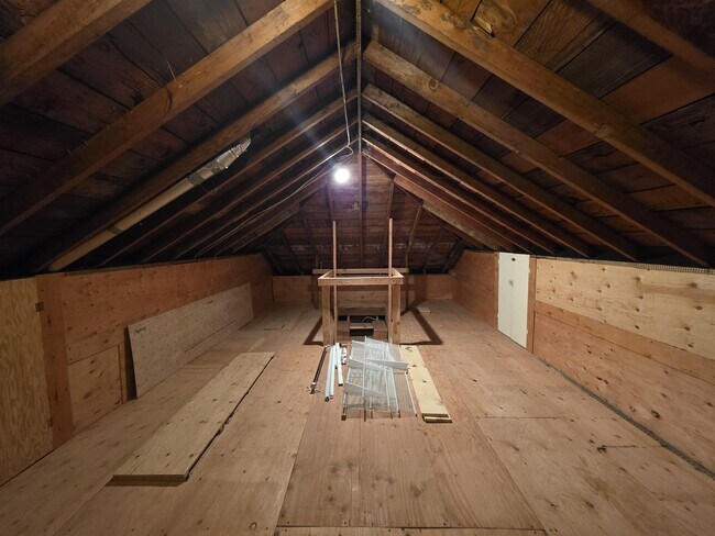 Building Photo - 963 Parkway Dr NW