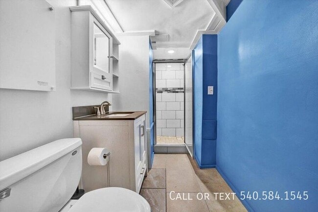 Building Photo - 5001 Hildebrand Rd NW