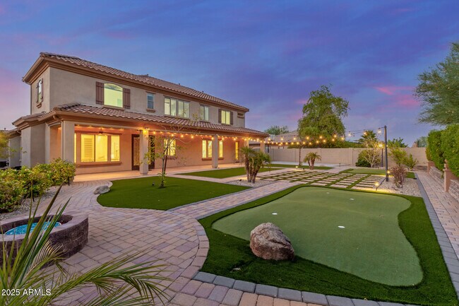 Building Photo - 5811 W Bonanza Ln