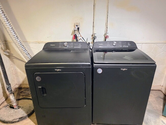 Building Photo - 4405 68th St