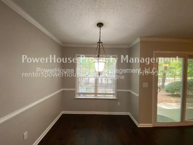 Building Photo - 5043 Brookside Ct