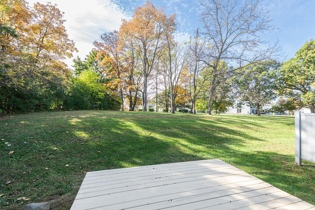 Building Photo - 2659 Aberdeen Ct
