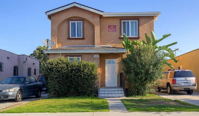 Primary Photo - 631 E 78th St