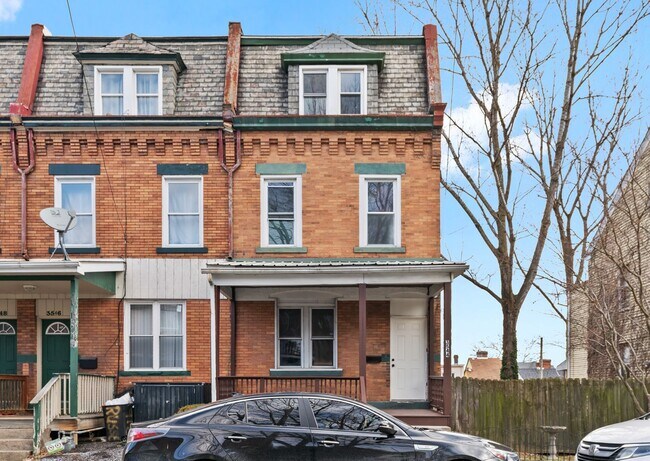 Building Photo - 4 bed 1.5 bath - completely updated, central air, patio.  Great location