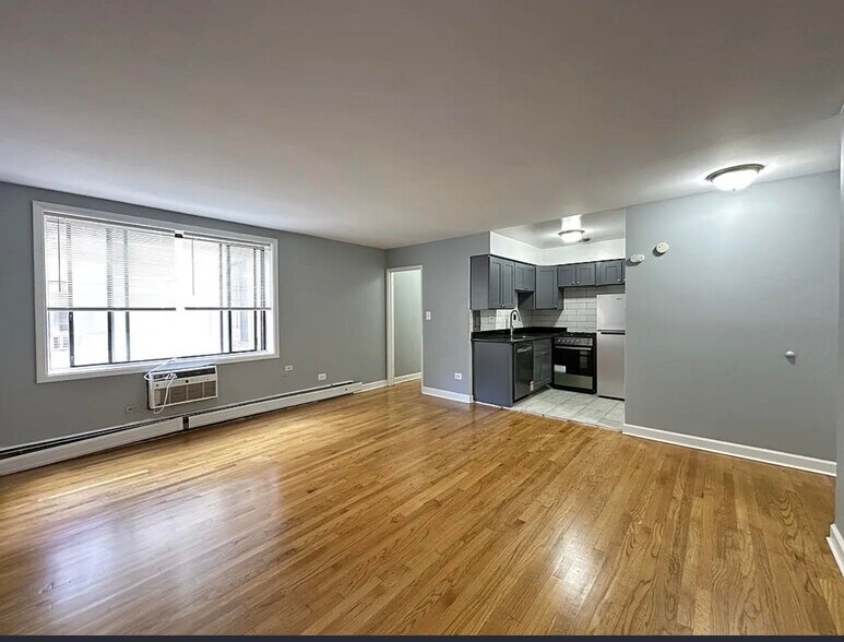 Building Photo - 1515 W Morse Ave