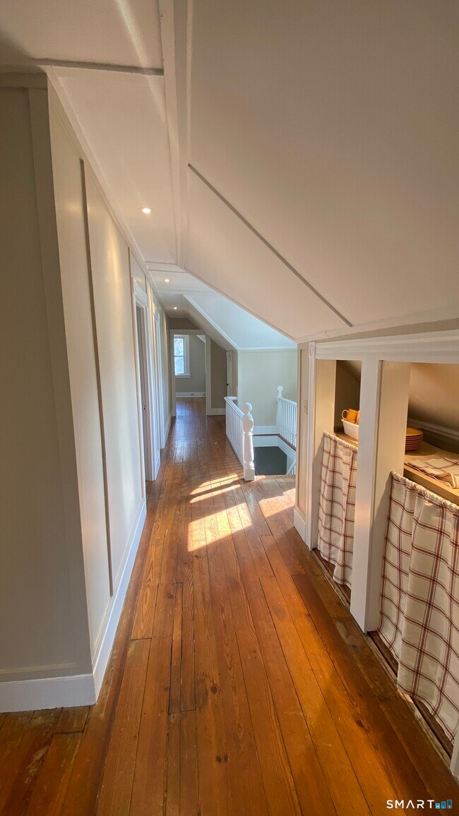 Building Photo - 88 Belleview Ave