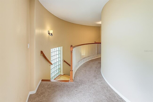 Building Photo - 357 Fairway Pointe Cir