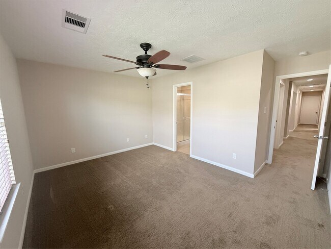 Building Photo - 29225 Legends Valley Dr