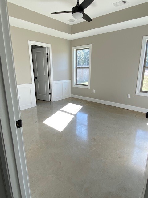 Building Photo - 422 Gia St