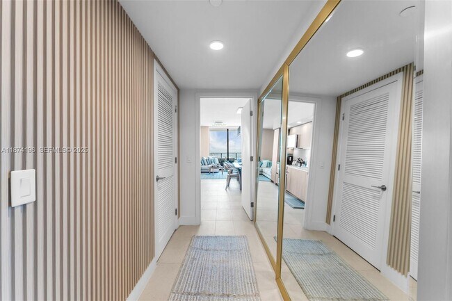 Building Photo - 159 NE 6th St