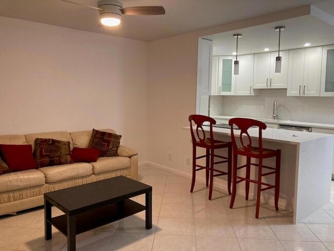 Building Photo - 2070 Yarmouth E