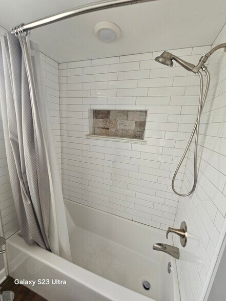 Building Photo - 2918 N 75th Ct