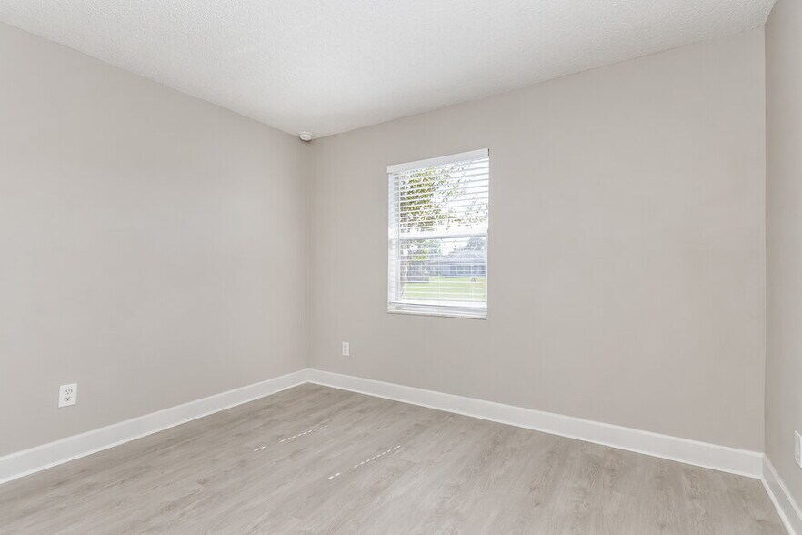 Building Photo - 16 Las Brisas Way