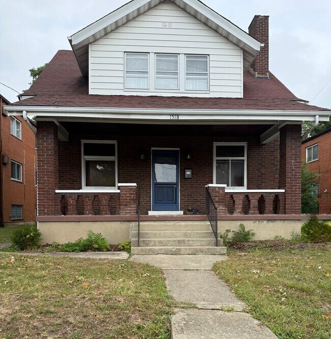 Primary Photo - Spacious 3-bed 2-full bath available now