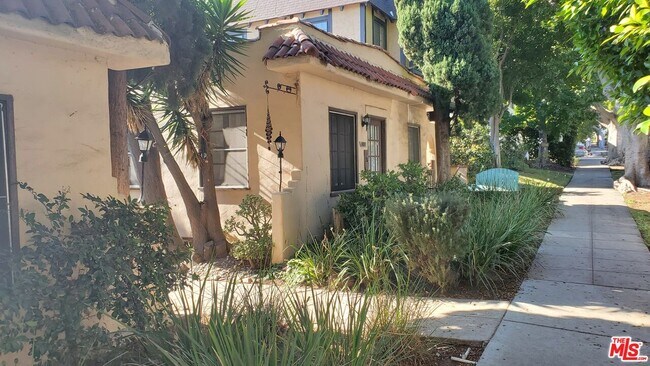 Building Photo - 1120 20th St