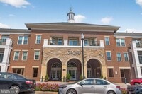 Building Photo - 2465 Army Navy Dr