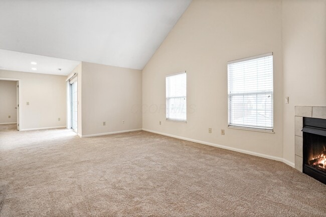 Building Photo - 5066 Stratford Pine Ln