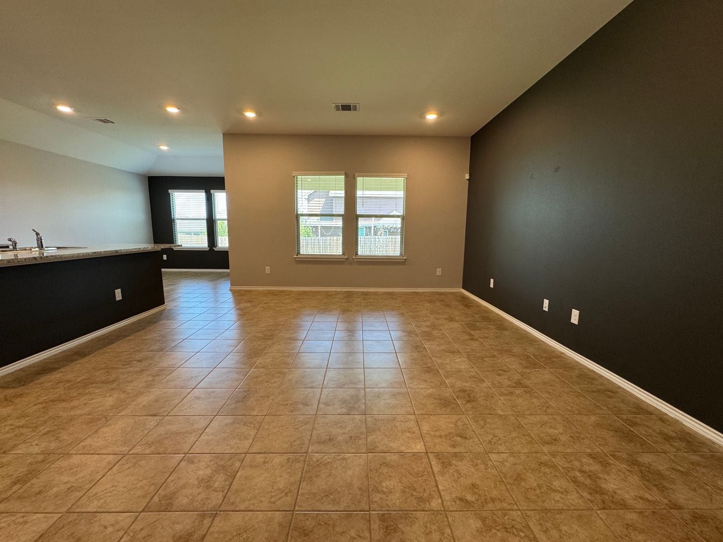Building Photo - 9612 Murandy Dr