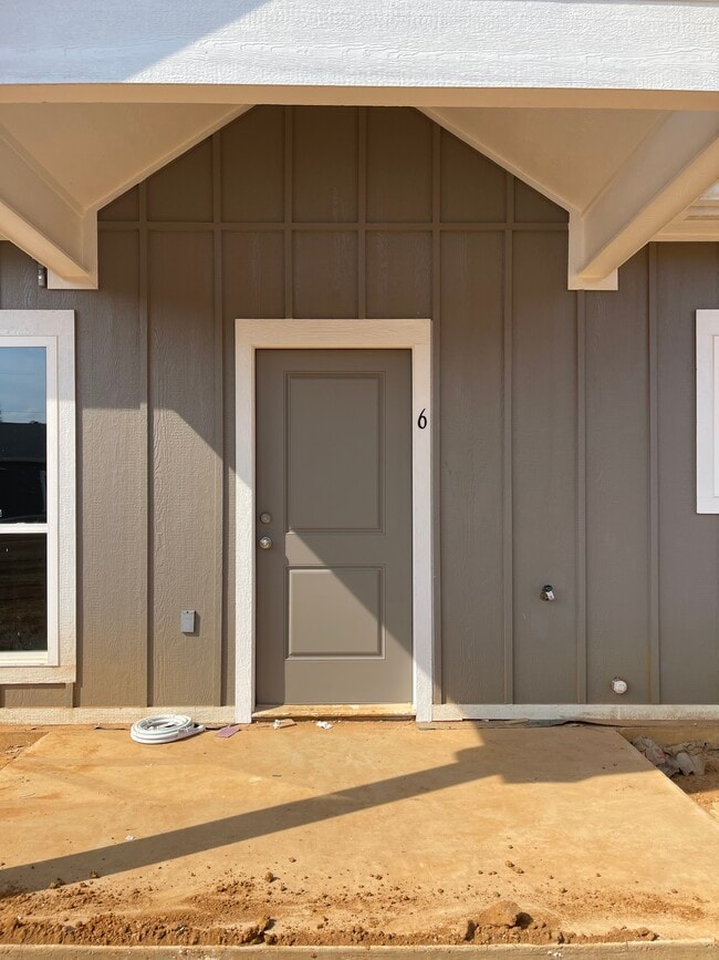 Building Photo - Hallsville