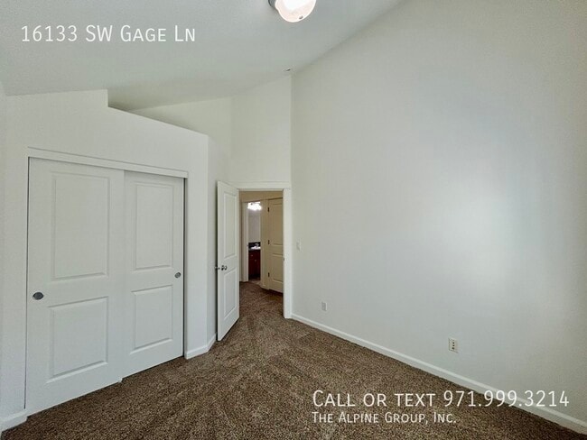 Building Photo - 16133 SW Gage Ln