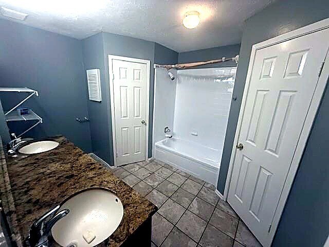 Building Photo - 3106 Trembling Creek Cir