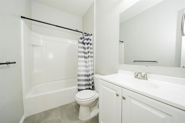 Building Photo - 103 Honeysuckle Ct.