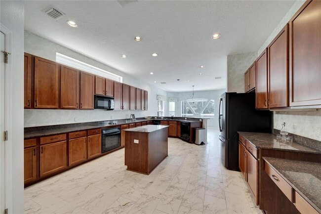 Building Photo - 17904 Cachet Isle Dr