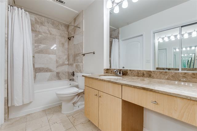 Building Photo - 3225 Turtle Creek Blvd Blvd