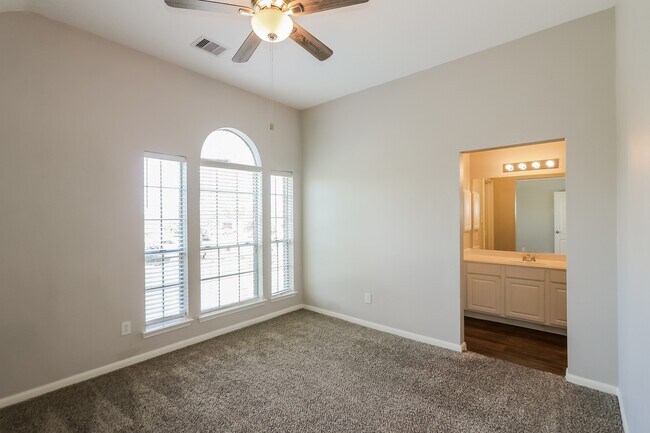 Building Photo - 2731 Cross Tide Ln