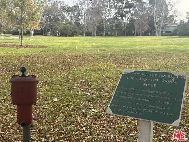 Building Photo - 5259 1/2 Village Green