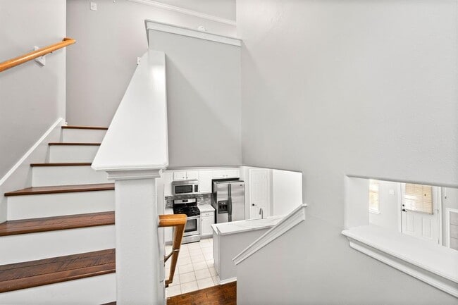 Building Photo - 26 Musgrove Pl