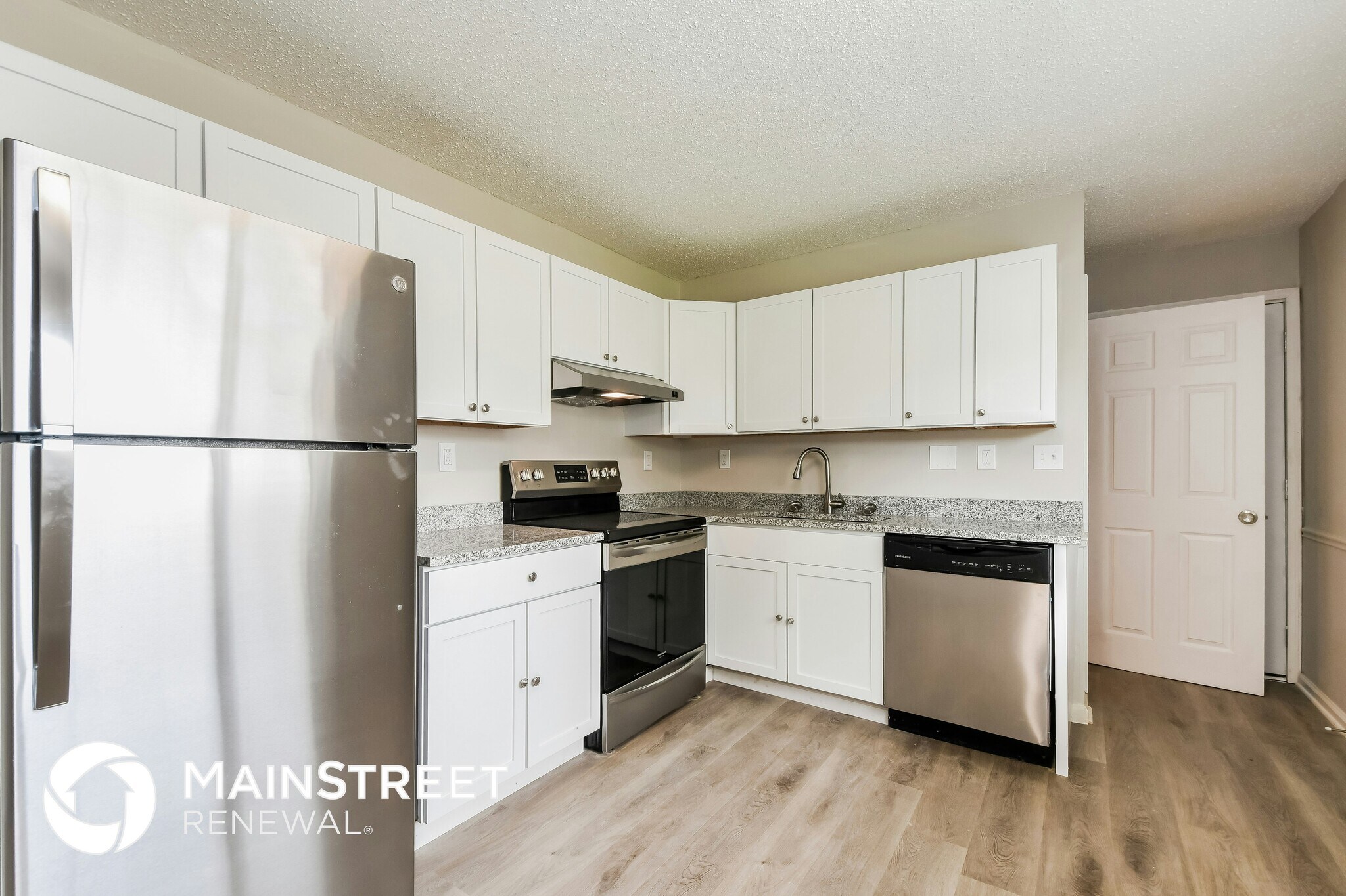 Building Photo - 2868 Essex St