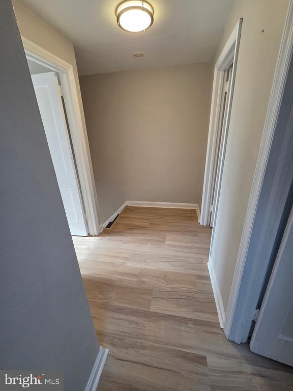 Building Photo - 203 Spring Valley Rd