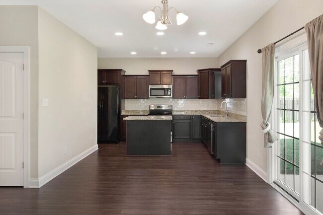 Building Photo - 879 Stormy Gale Ln