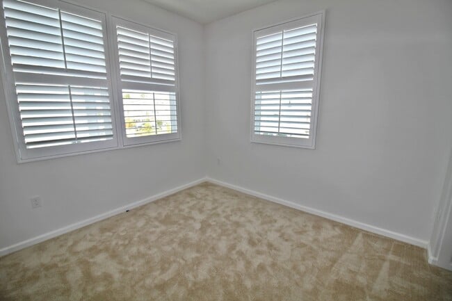 Building Photo - The Westerlies | 4 bedroom + 3.5 bathroom ...