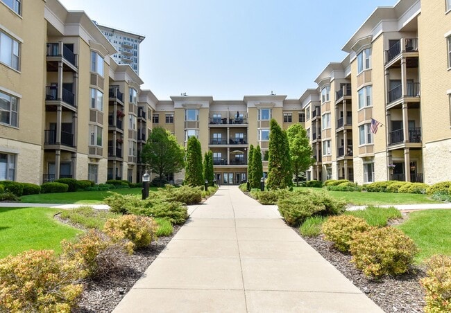 Building Photo - 1300 N Prospect Ave