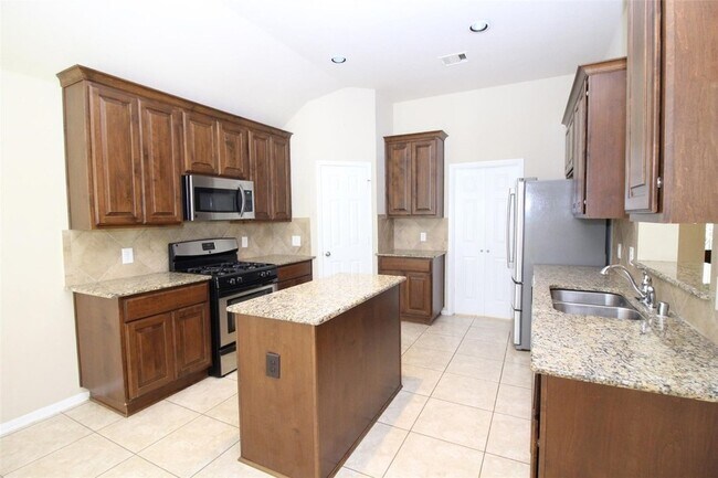 Building Photo - 2309 Shadow Canyon Ct