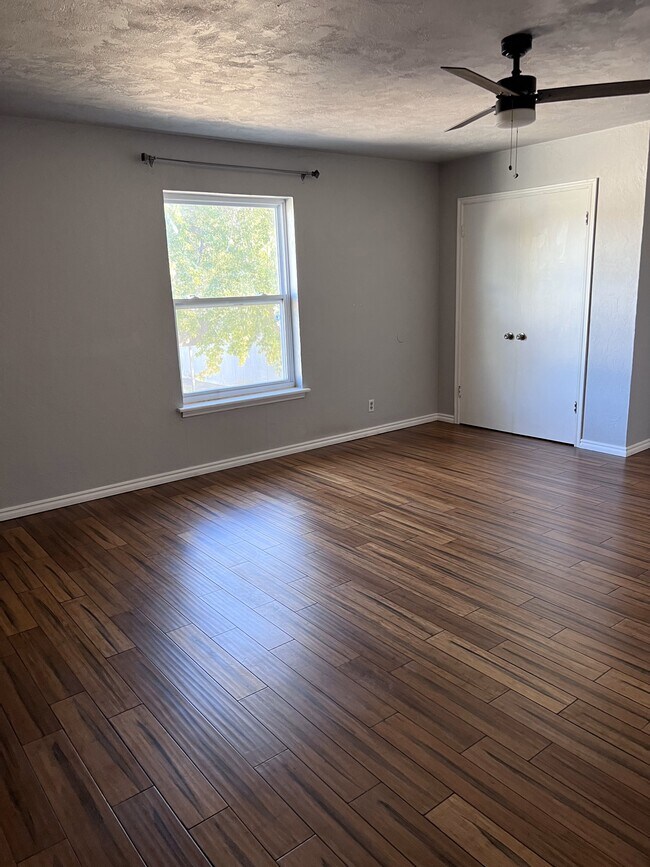 Building Photo - 2451 NW 38th St