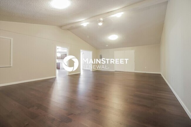 Building Photo - 3 Bedroom Pet-Friendly Home in Lake Mary, FL with Main Street Renewal