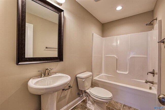 Building Photo - 15607 Ironcrest Drive NW