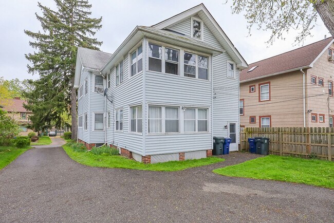 Building Photo - 2657 Idlewood Rd