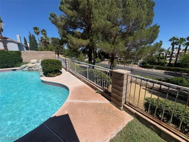 Building Photo - 3128 Harborside Dr