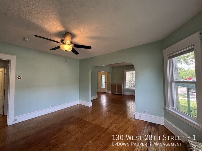 Building Photo - 130 W 28th St